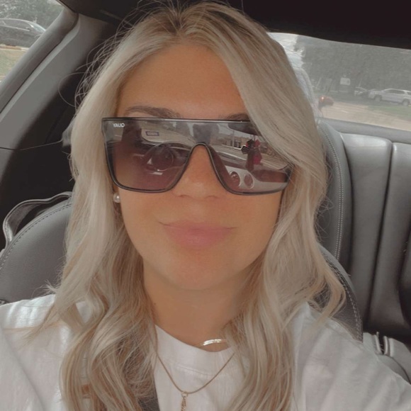 Meet your Posher, Natalie - Picture 1 of 1